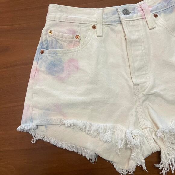Levi’s 501 White Tie-Dye Cutoff Shorts – Size W28 - Picture 3 of 8